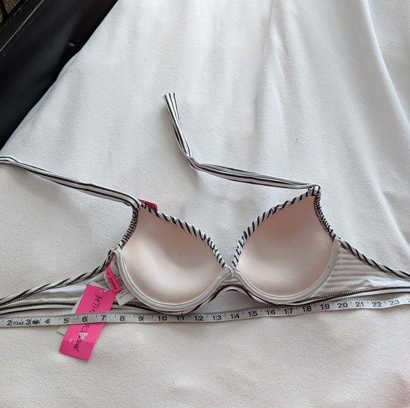 NWT Betsey Johnson bikini top - Picture 6 of 8